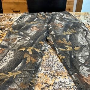 Carhart men’s 38x34 realtree camo cargo pants